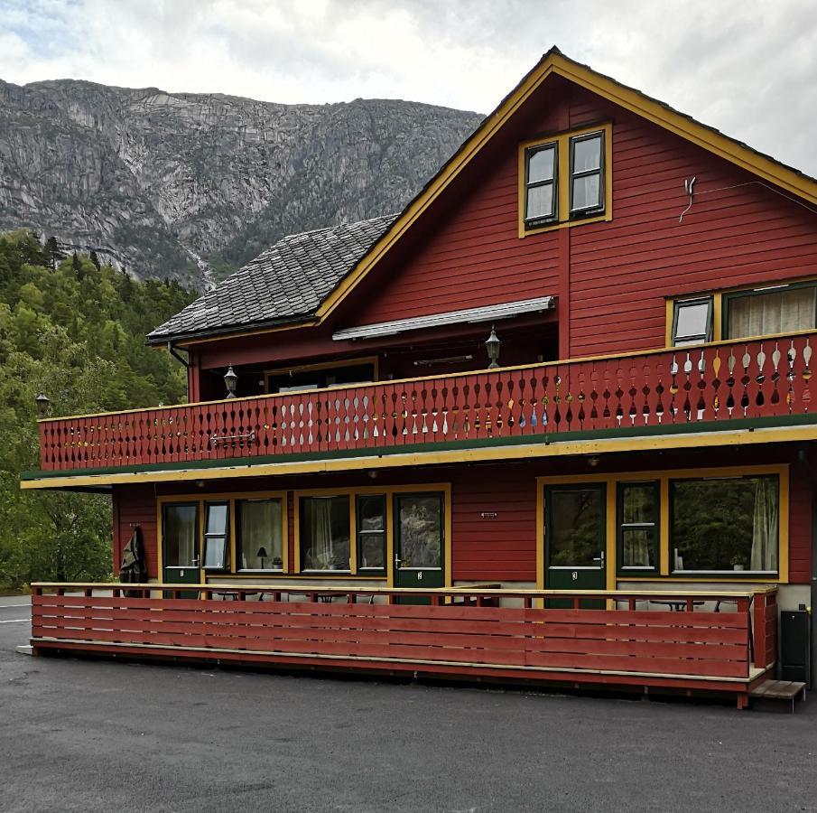 Kvamsdal Pensjonat 3 Eidfjord Exteriér fotografie